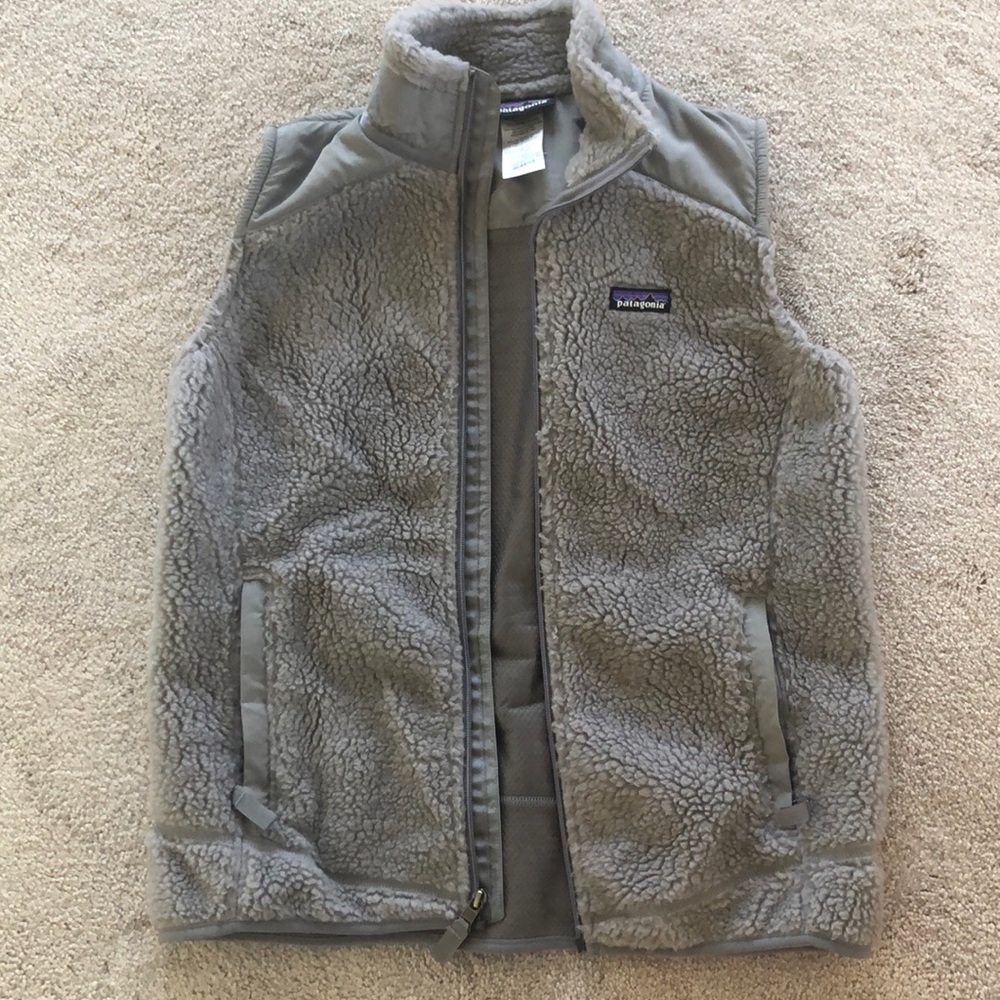 Brand new gray Patagonia women’s vest size L